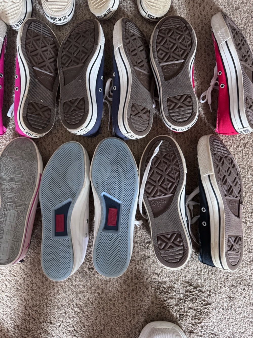 Mixed Lot of Converse Canvas Sneakers - Multiple Colors - Picture 13 of 14